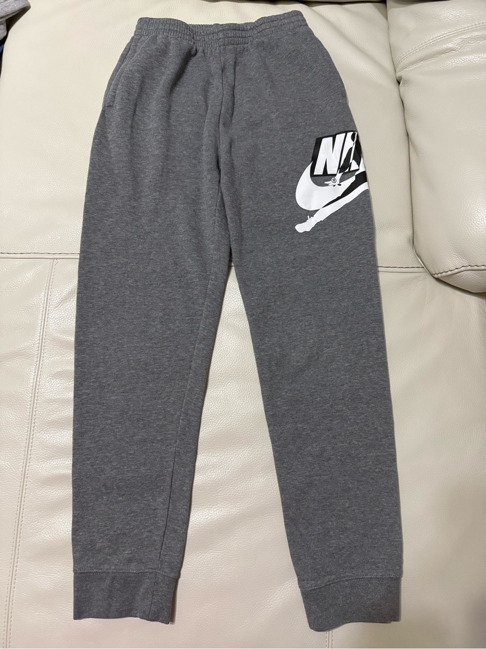 Nike Gray Logo Jogger Pants for Kids with White Swoosh Size XL 13-15 - Picture 3 of 5